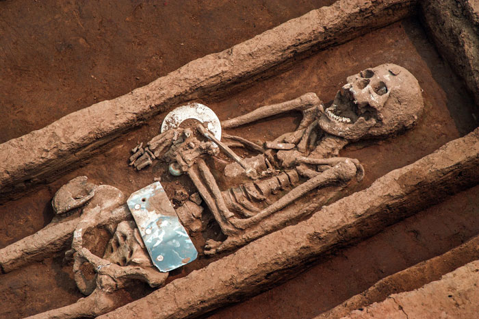 Unearthed Wonders 5,000-Year-Old Chinese ‘Giant’ Skeleton and the Mystery of the Ancient iPhone - Finance Beauty
